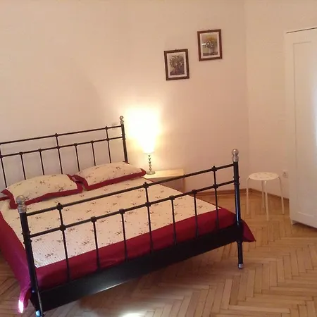 Apartment Cristina - Calea Victoriei Bukarest