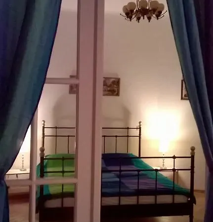 Cristina - Calea Victoriei